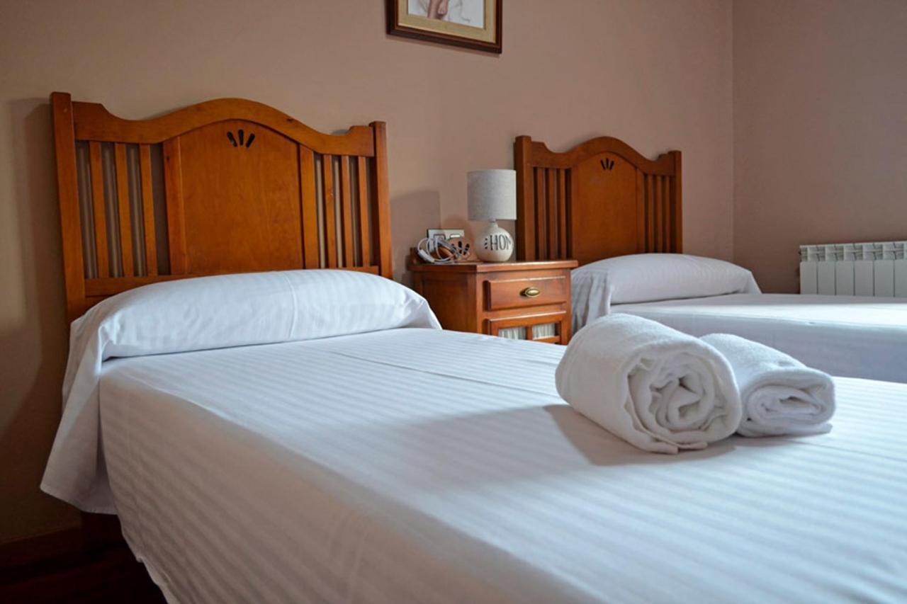 Hotel Rural La Casa De Irene Lubian ภายนอก รูปภาพ